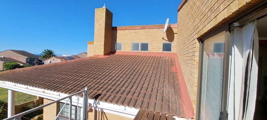 2 Bedroom Property for Sale in Wavecrest Eastern Cape